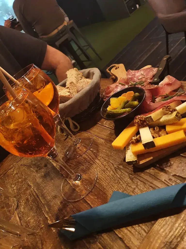 Menu_4'47 Restaurant bar lounge_Doussard_image_8