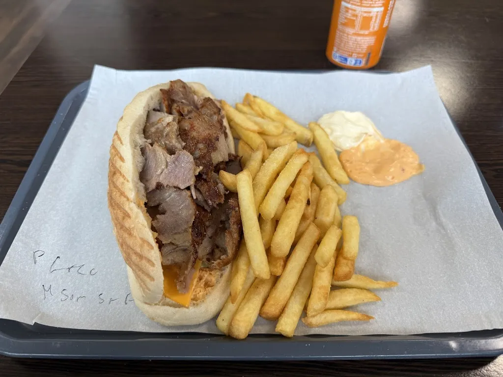 Restaurant L'Etoile_Guyancourt_slider_image_2