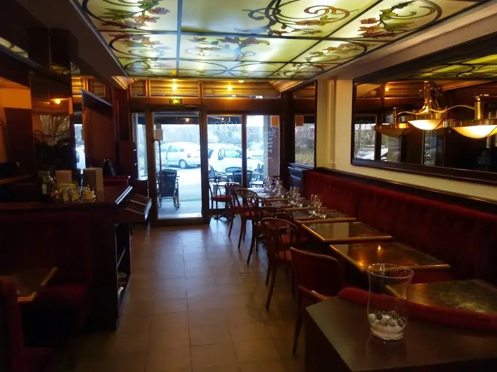 Le Saule en Sel restaurant in Guyancourt