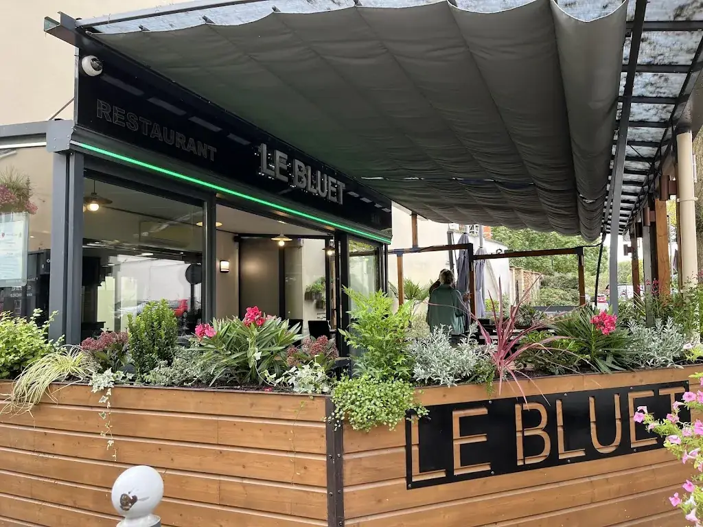 Le Bluet. restaurante en Herblay-sur-Seine