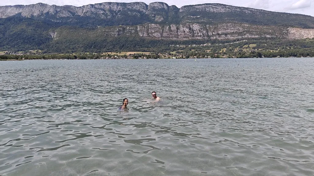 France D. Rovelli_La Cuillère à Omble Café Restaurant_Doussard_reseña