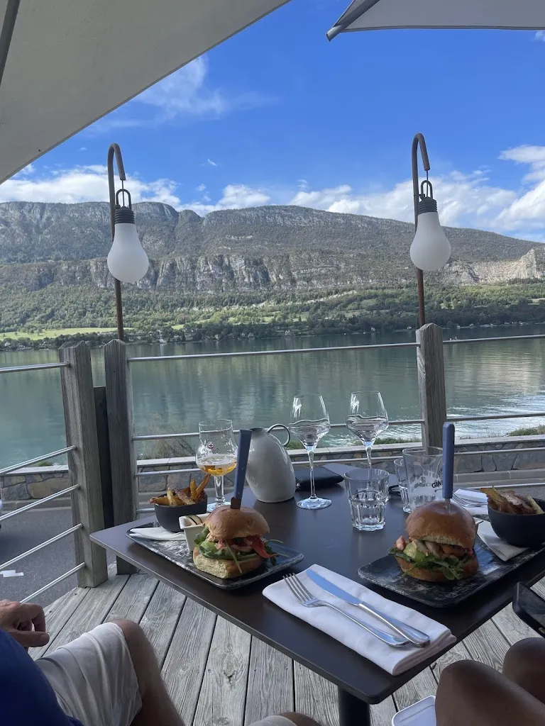 Part Chimp Vinyl_La Cuillère à Omble Café Restaurant_Doussard_reseña