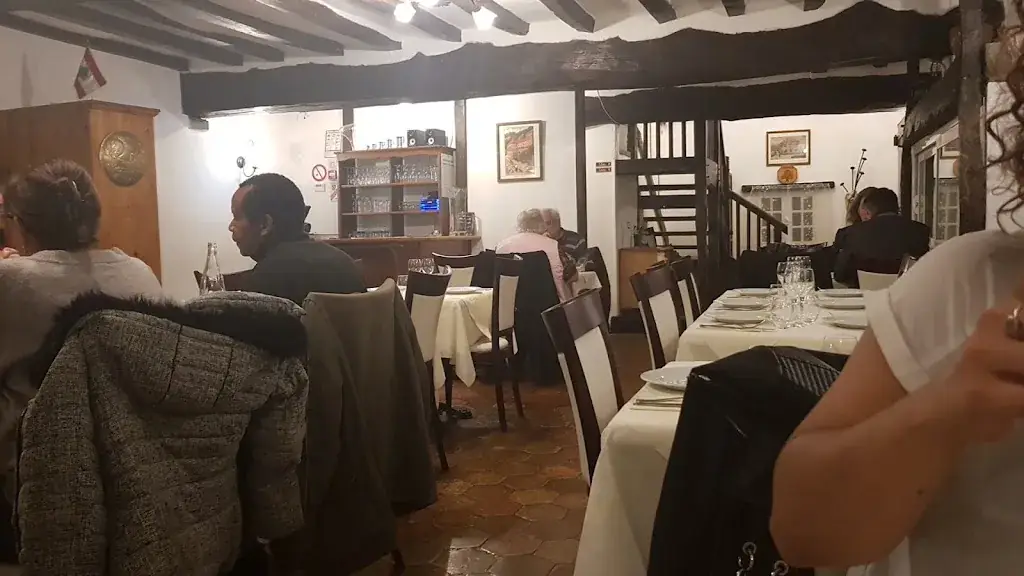 Auberge Libanaise restaurant in Jouars-Pontchartrain