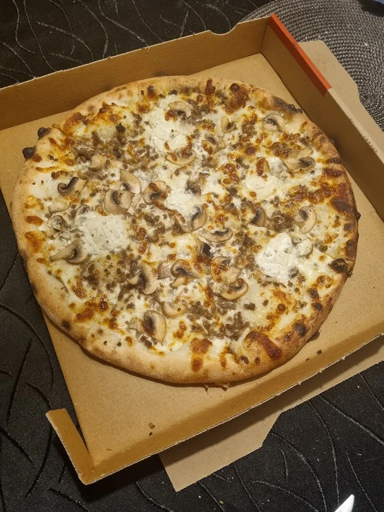 Alicia Berger_Le chalet à pizza_Jouarre_recensione