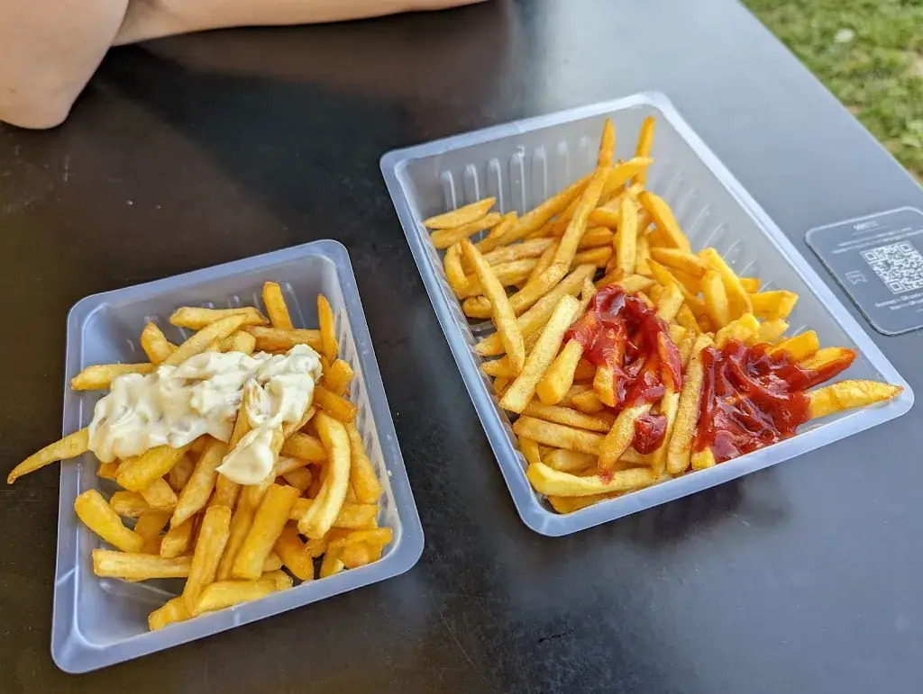 Michiel van Rooijen_La Playa_Doussard_review