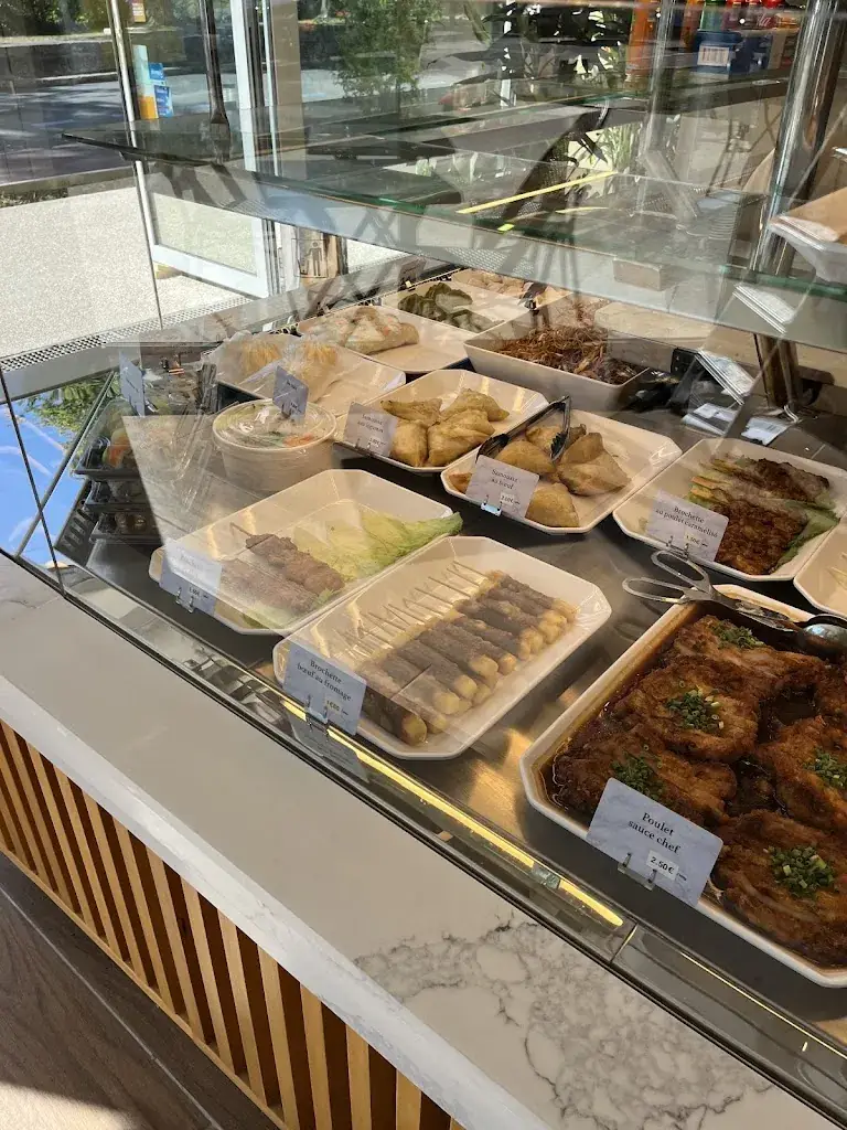 Alicia Masson_Belle Asie_Jouy-en-Josas_review