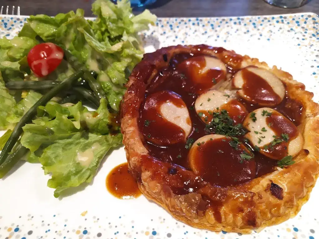 A. Beazy_Le Commerce - La Cabane_Crécy-la-Chapelle_reseña