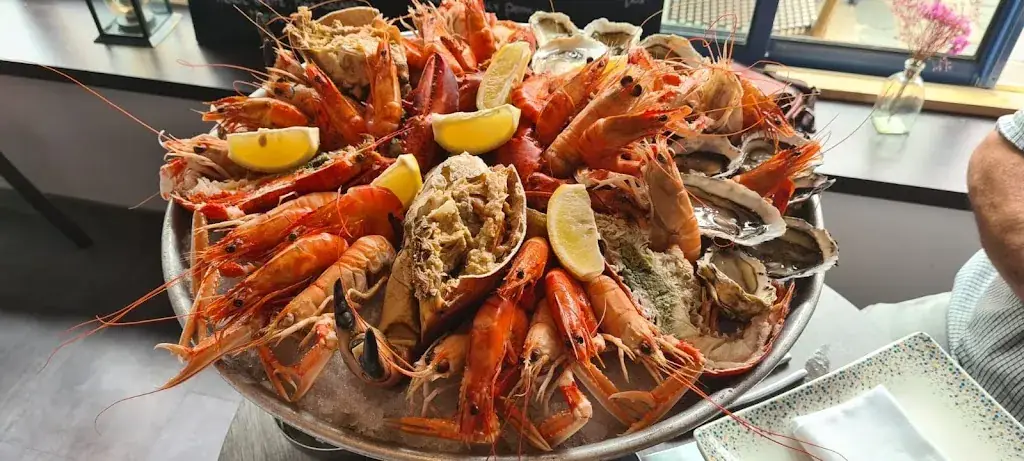 Le Commerce - La Cabane_Crécy-la-Chapelle_slider_image_2