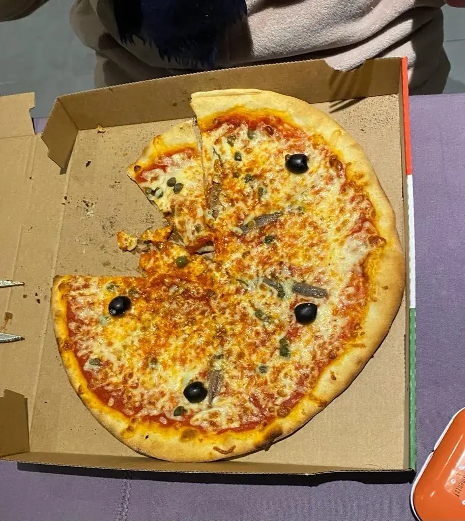 christine vaz_Pizza Napoli_Hardricourt_review