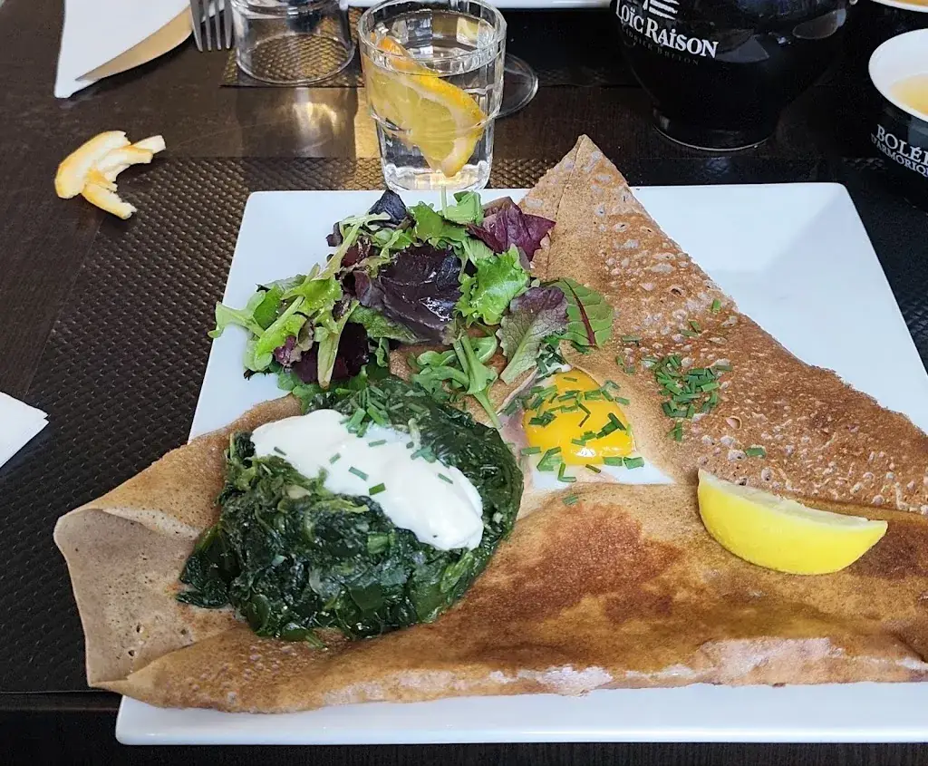 Frédéric LHERMITTE_La Petite Cour_Meulan-en-Yvelines_review