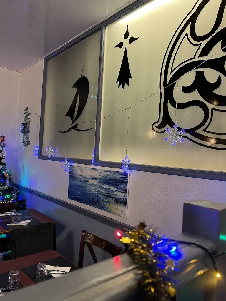 Ilham hamo_La Petite Cour_Meulan-en-Yvelines_review