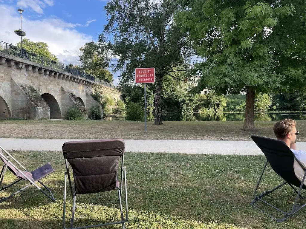 Matt Cobden_La Carlina_Meulan-en-Yvelines_Bewertung