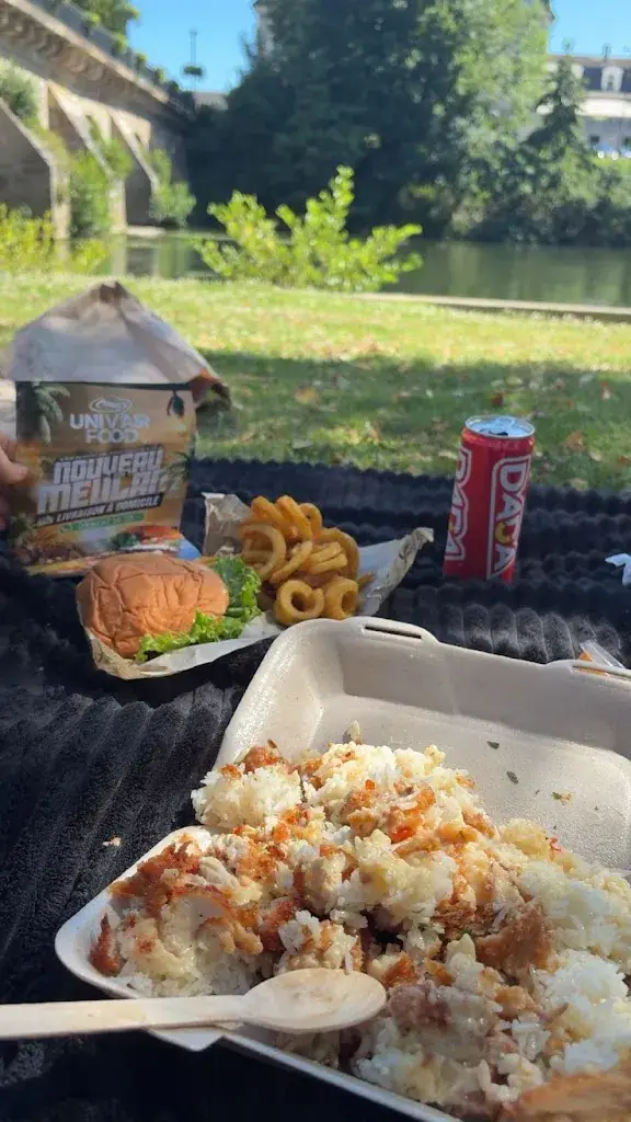 Melyaa Naya_UNIV’AIR FOOD_Meulan-en-Yvelines_review