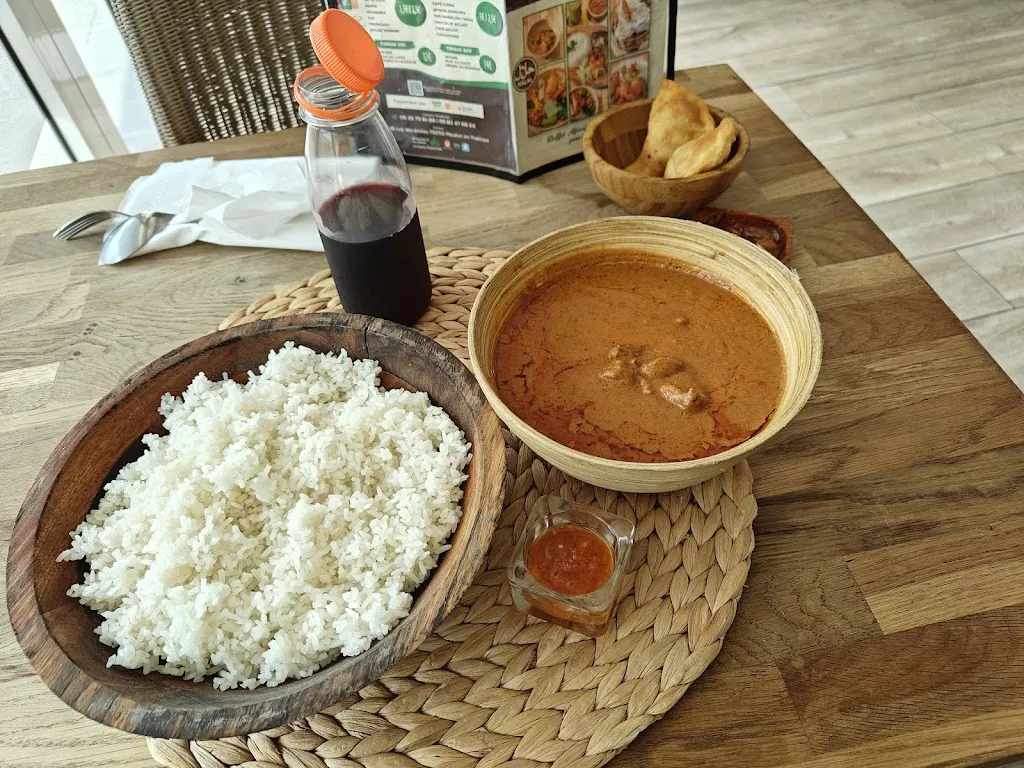 Restaurant JONGOMA_Meulan-en-Yvelines_slider_image_3