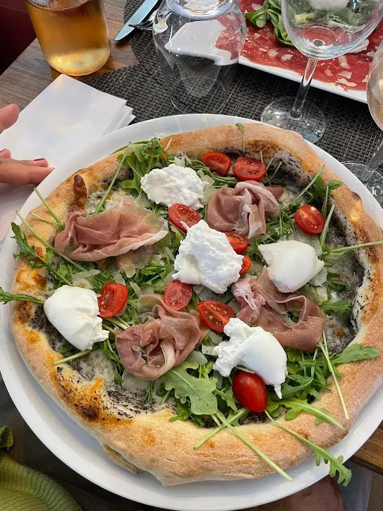 Restaurant Villa D'Hardricourt_Hardricourt_slider_image_3