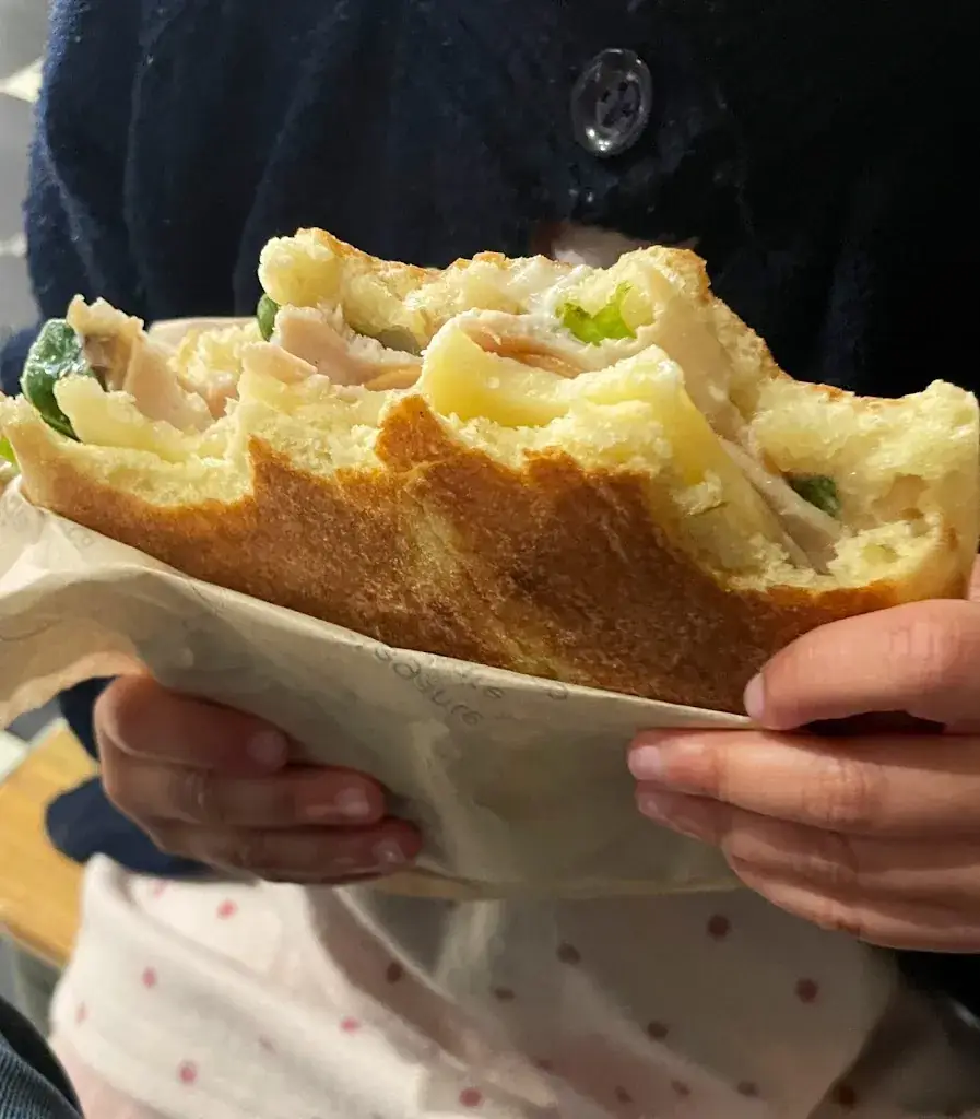 Kavya Shetty_Lunicco_Puteaux_review