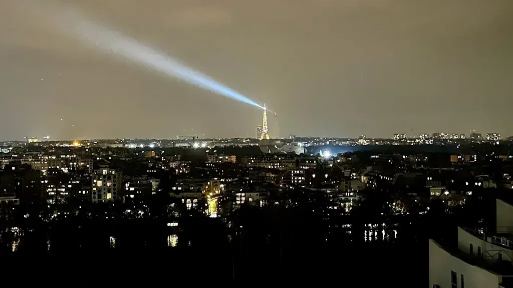 László Kovacsóczy_Mama Restaurant Paris La Défense_Puteaux_recensione