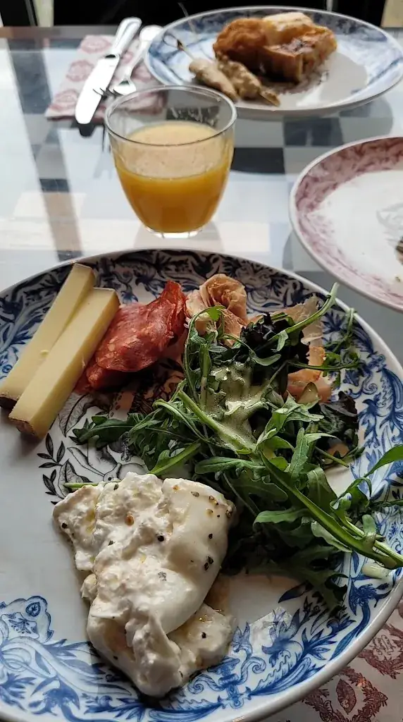 Mama Restaurant Paris La Défense_Puteaux_slider_image_2