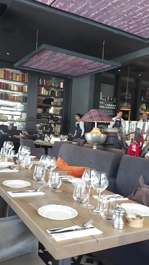 Saperlipopette_Puteaux_slider_image_2