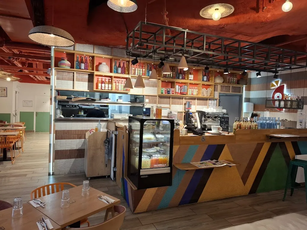 Abdulkareem Alabi_CARAVANA CNIT - La Défense Westfield_Puteaux_recensione