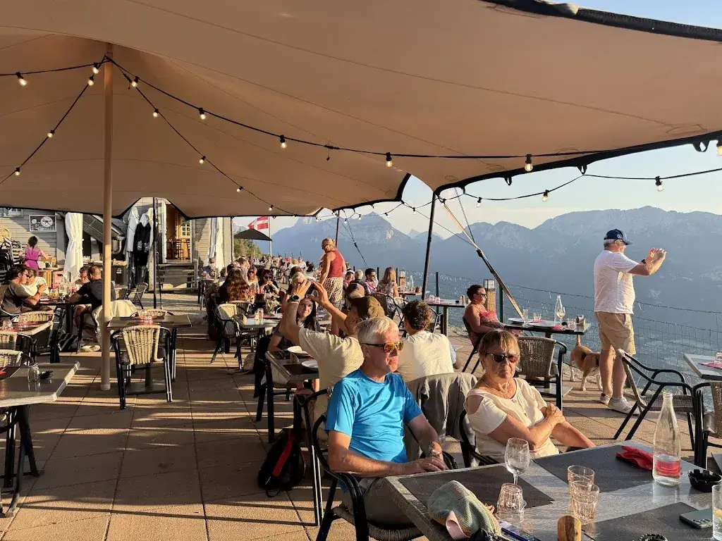 Naomi Gayle_Chalet La Pricaz_Talloires-Montmin_review