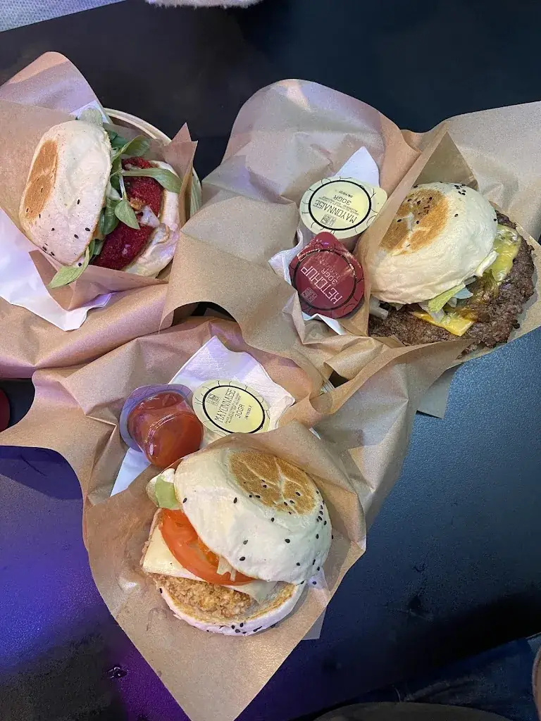 Thomas Jabre_Gomu_Ivry-sur-Seine_review