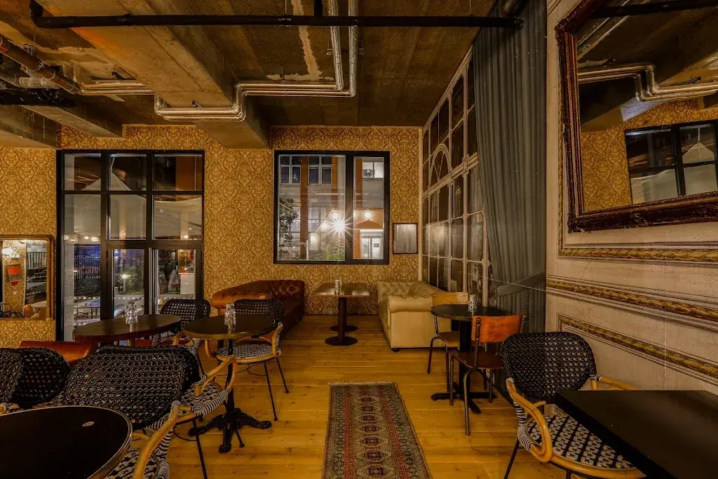 Ivry sauvage_Ivry-sur-Seine_slider_image_1