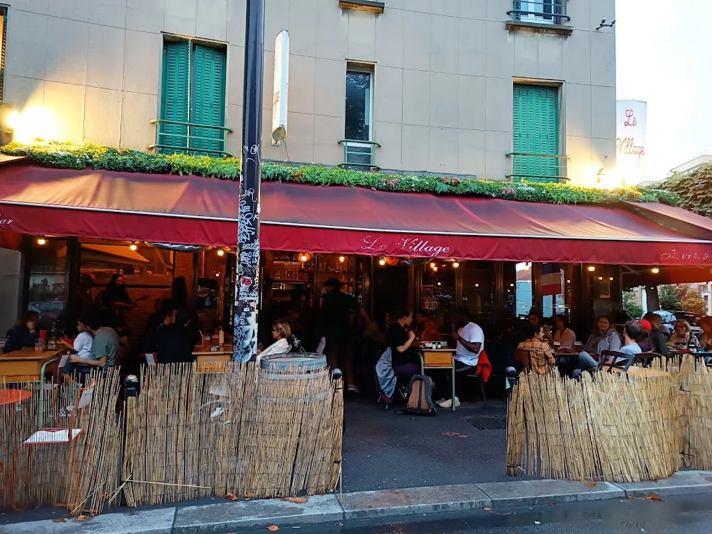 Ferruccio Simonazzi_Le Village_Ivry-sur-Seine_review