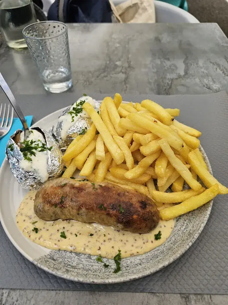 LA BASE Lathuile_Lathuile_slider_image_3