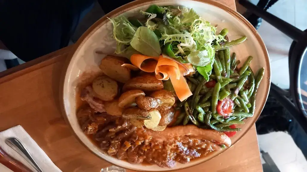 RedStoneMatt_Le soleil_Ivry-sur-Seine_review