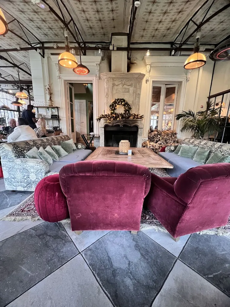 Olga Beltrani_L'île_Issy-les-Moulineaux_reseña