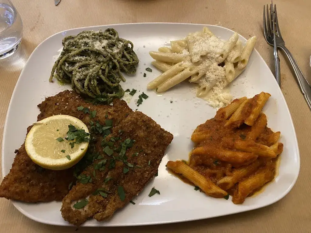 fabio la gioia_La Locandina Di Napoli_Issy-les-Moulineaux_Bewertung