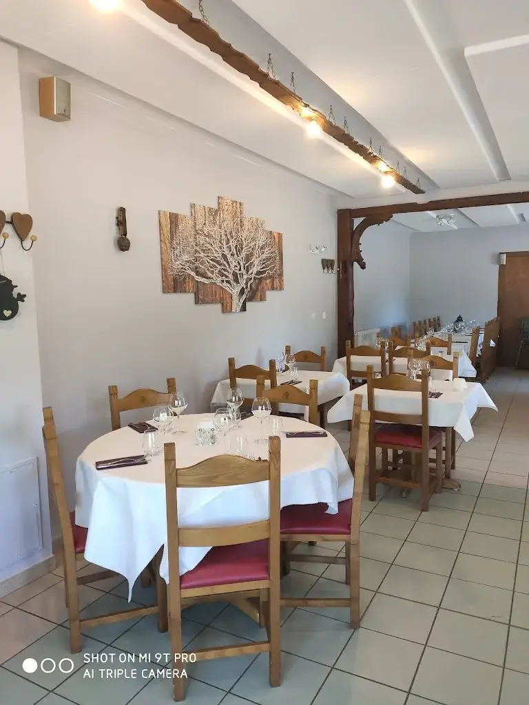 Restaurant- Auberge de Pontgibaud_Lathuile_slider_image_1