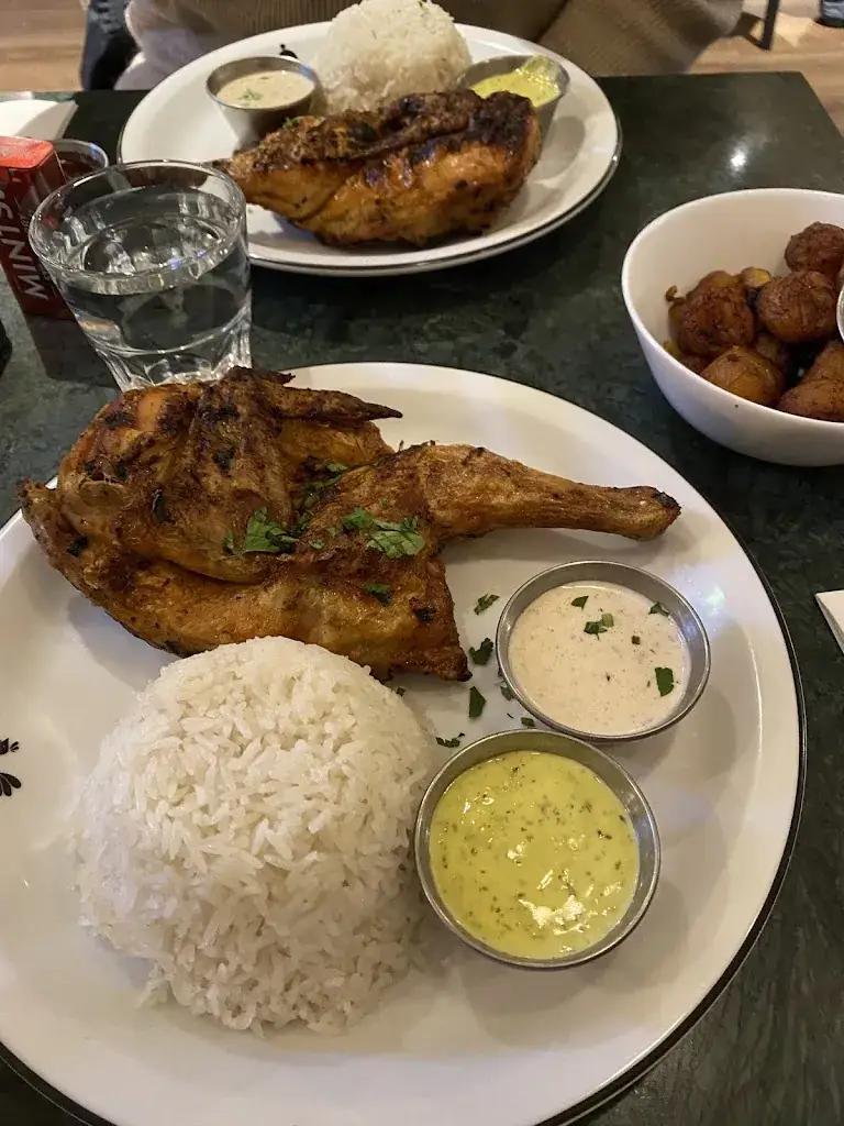 Christabell Enobakhare_PB Poulet Braisé Issy-les-Moulineaux_Issy-les-Moulineaux_review