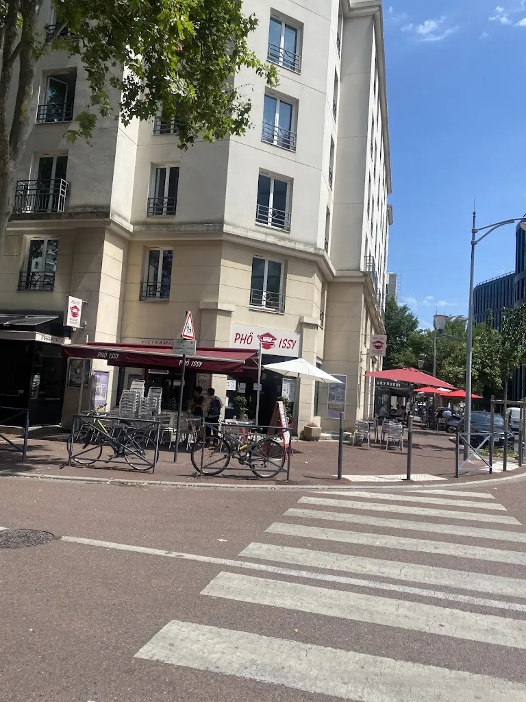 Ihsane Zaout_Pho issy_Issy-les-Moulineaux_review