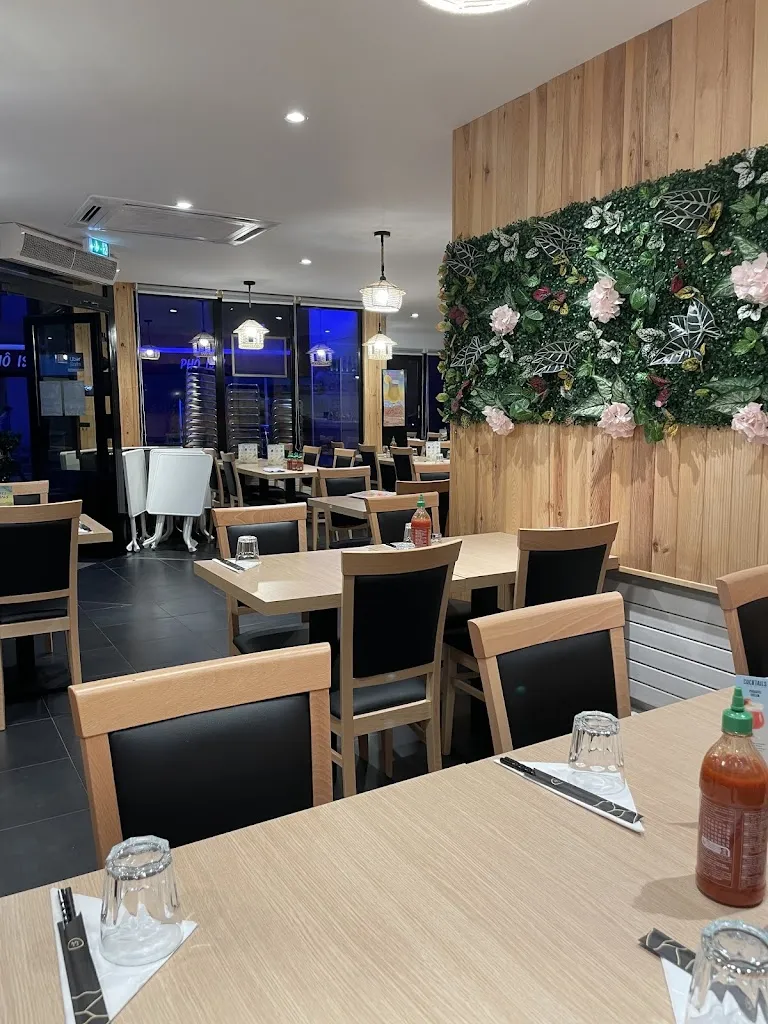 Surya_Pho issy_Issy-les-Moulineaux_review