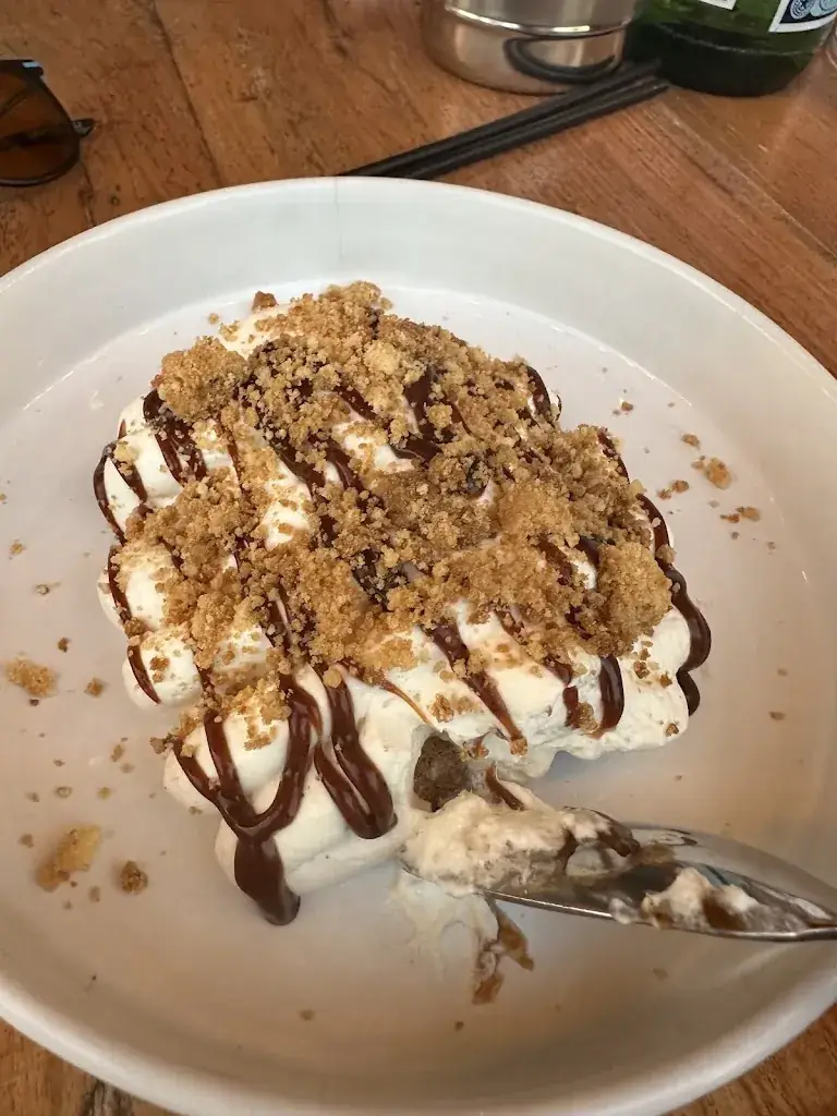 Pastores_La Barge_Issy-les-Moulineaux_review