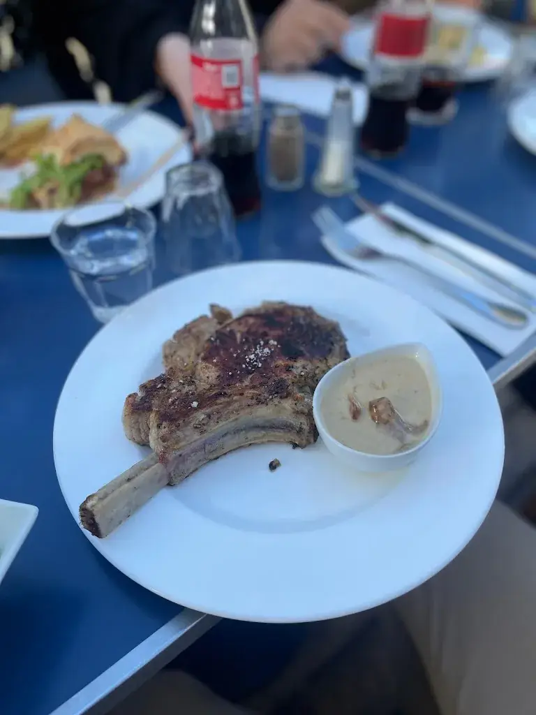 Tabac bistrot Tramway_Issy-les-Moulineaux_slider_image_3