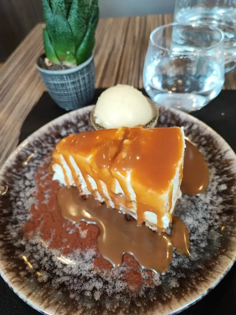 Les Frangines_Issy-les-Moulineaux_slider_image_2