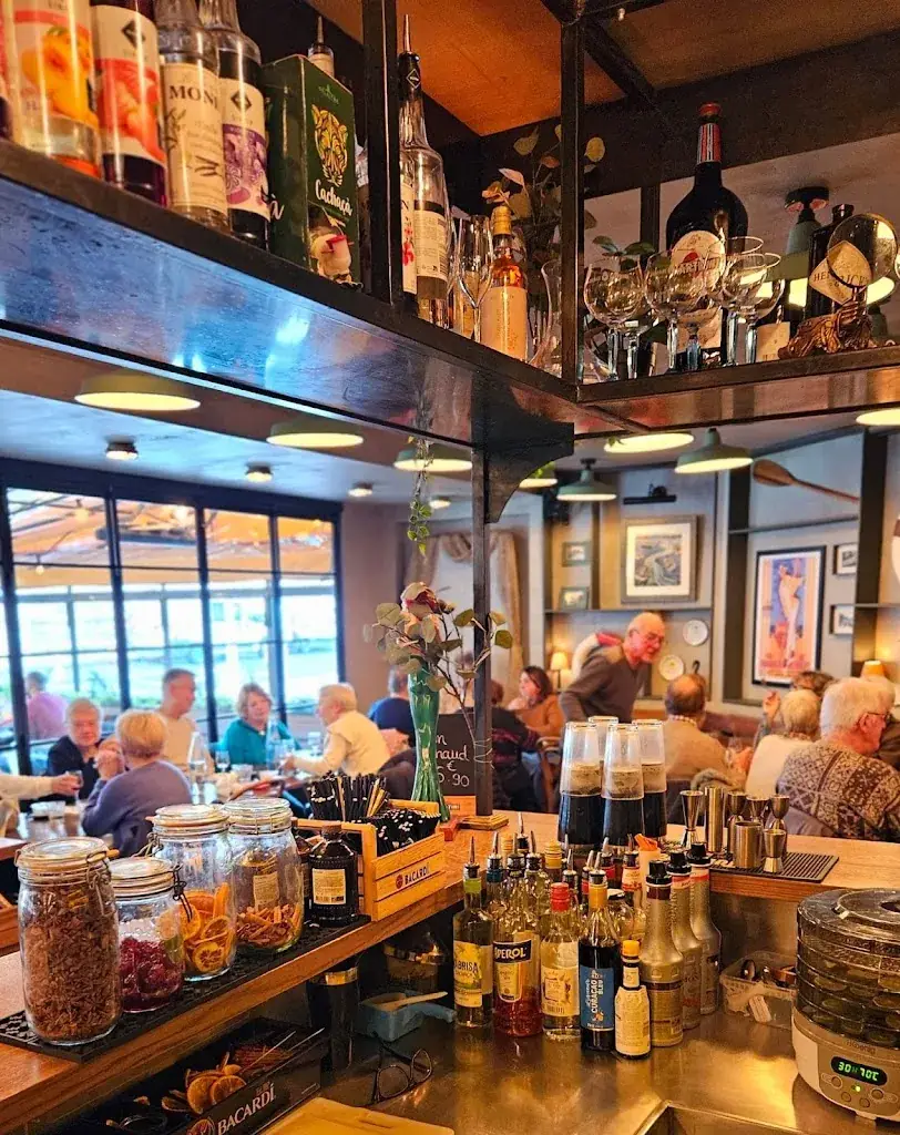 Monsieur Moulinot Restaurant in Issy-les-Moulineaux