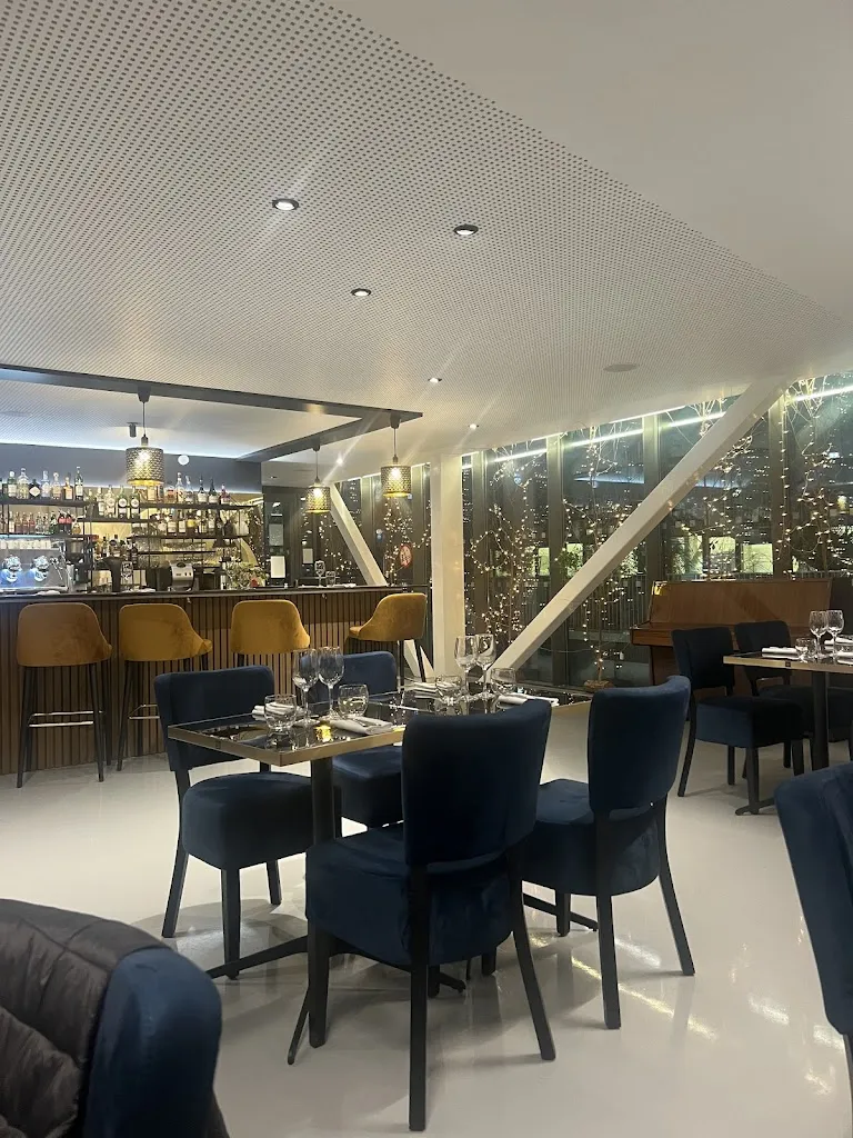 Restaurant Le Gouverneur_Issy-les-Moulineaux_slider_image_3