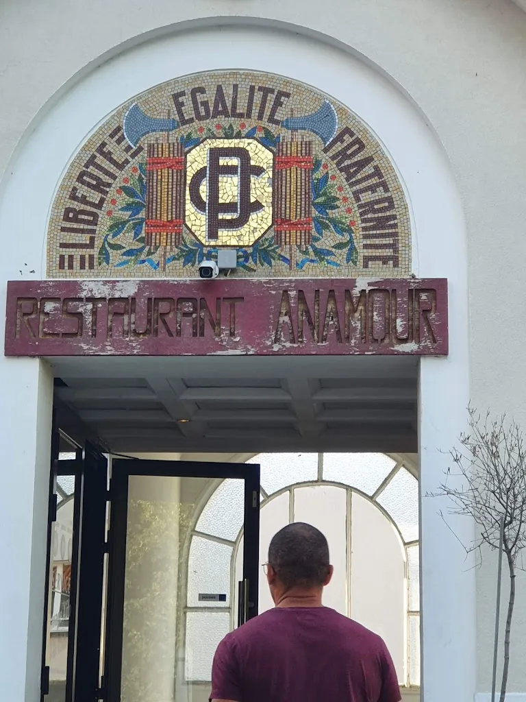 Anamour mon amour_Goussainville_slider_image_1