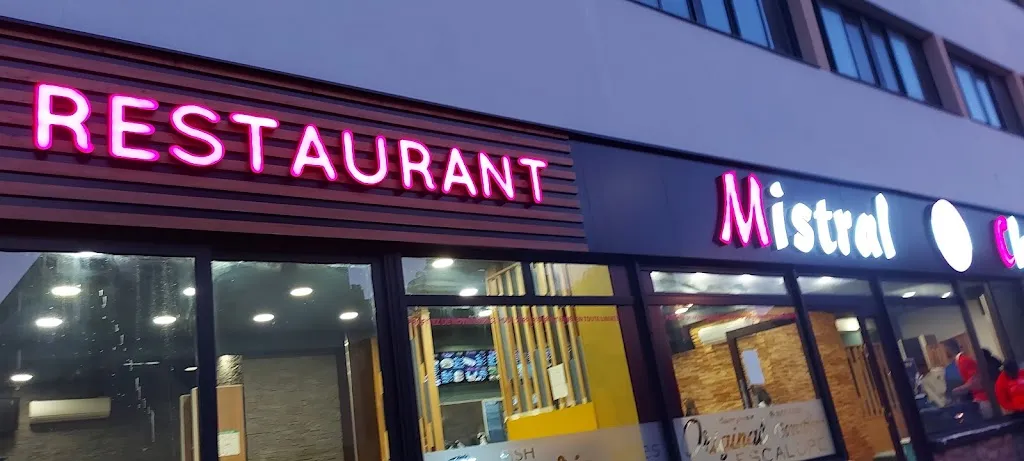 Restaurant Lounge_Goussainville_slider_image_3