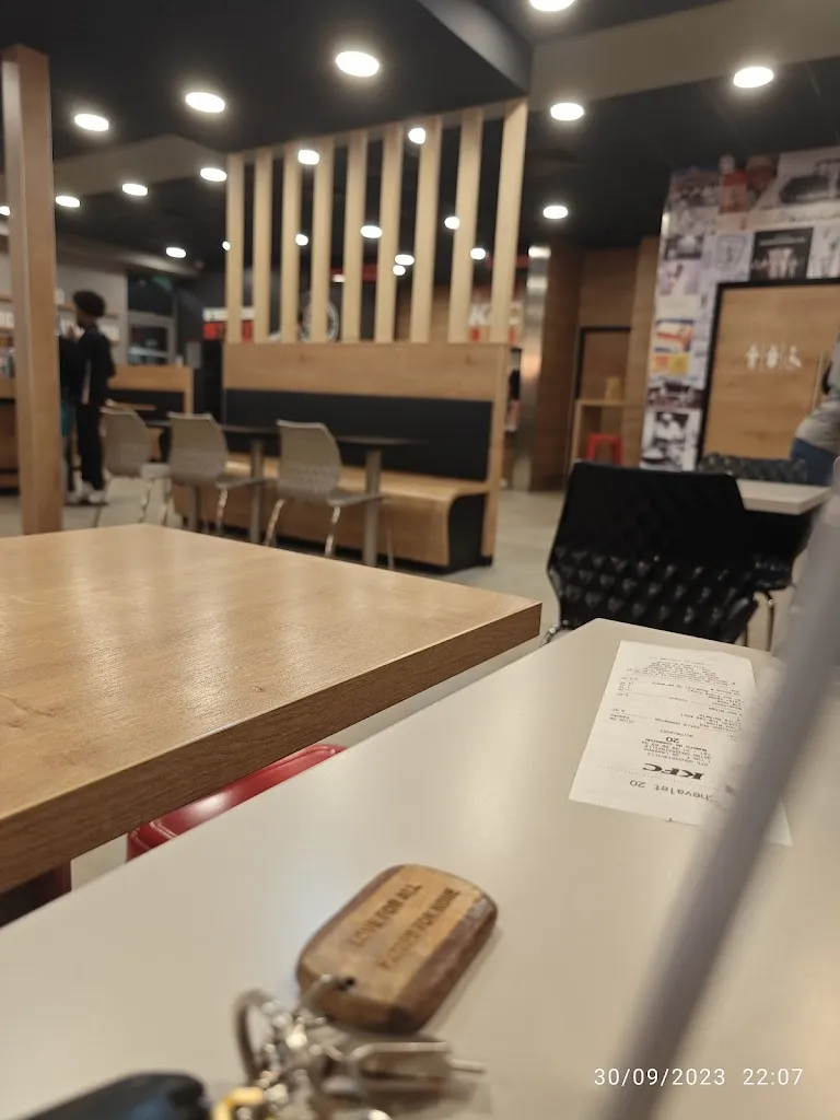 AHTSHAM AHMAD_KFC Goussainville_Goussainville_review