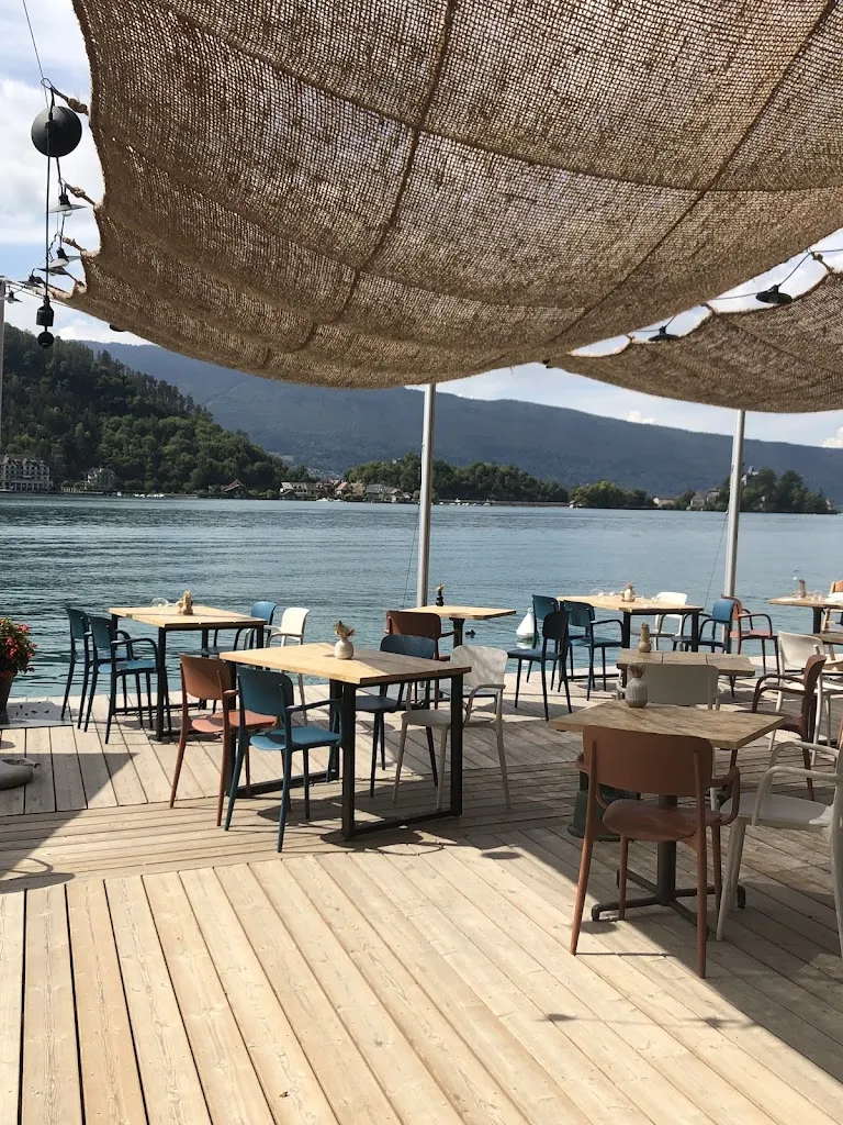 Le restaurant des Cassines_Talloires-Montmin_slider_image_1