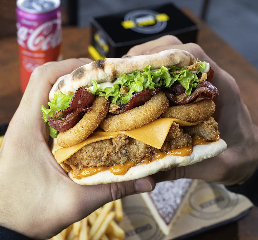 Chicken Street Goussainville Naan & Fried Chicken_Goussainville_slider_image_3
