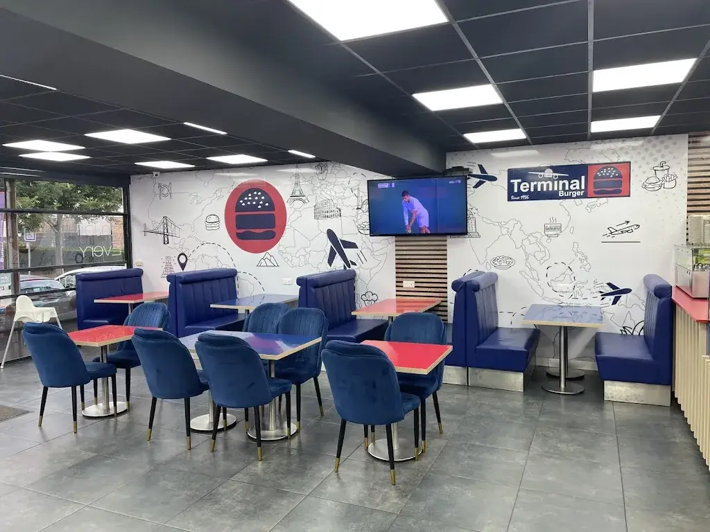 Talal Iqbal_Terminal Burger_Goussainville_reseña