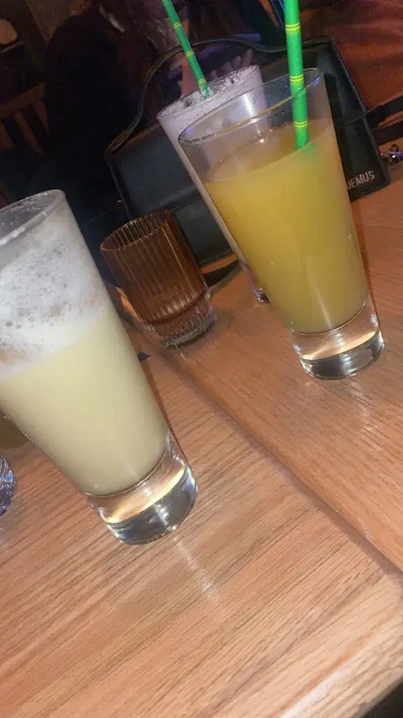 assia zahi_Le CHYLL 78_Verrière_review