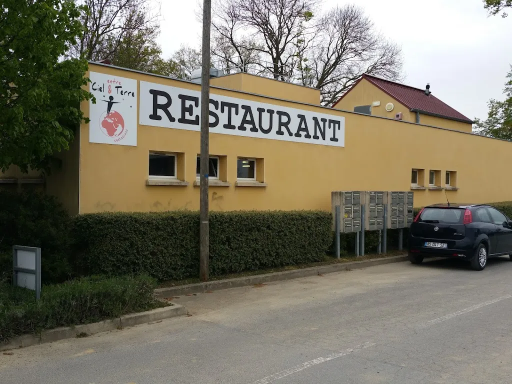 Entre Ciel et Terre restaurant in Ferté-Gaucher