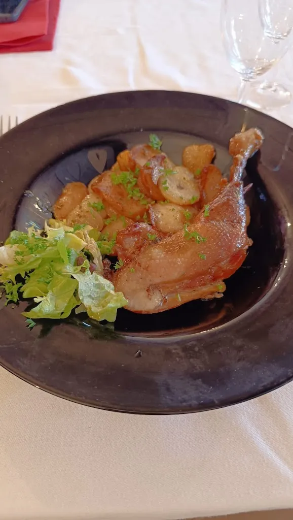 Jm_Aux Menus Plaisirs_Ferté-Gaucher_review